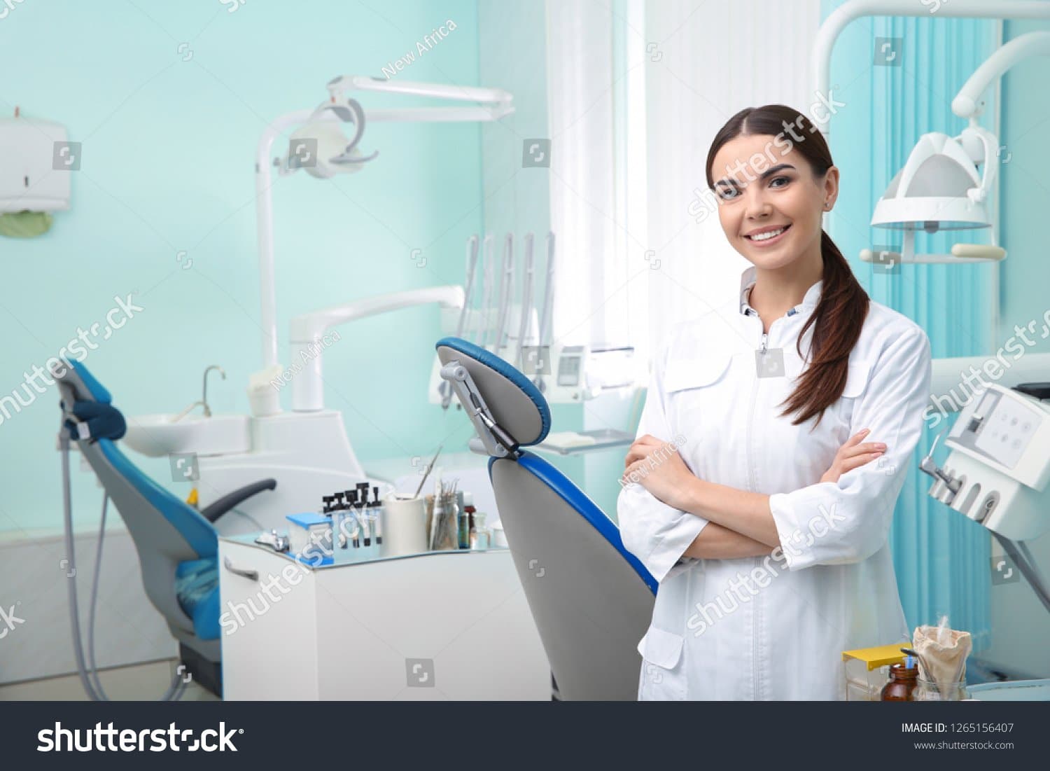 Pretty dentist at Chomp Dental