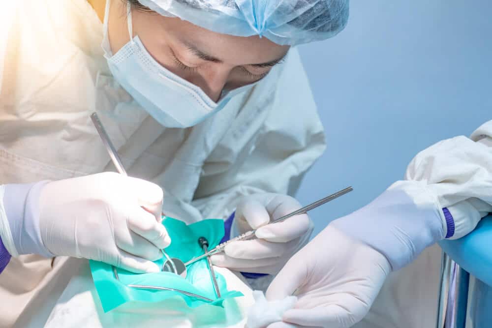 Emergency dental care is provided to patients by Chomp Dental.